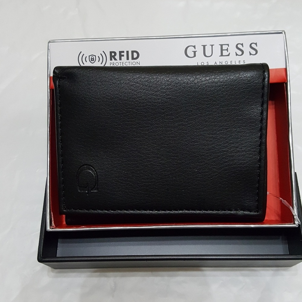 NWT AUTHENTIC guess mens wallet "great gift" - Picture 2 of 6